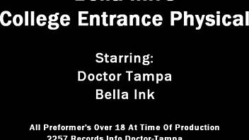 bella ink spreads ass for dr tampa 😏