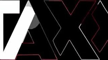 Morena latina flashes big ass in pov exhibition