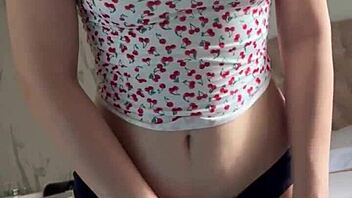 Playful girl caresses herself with a dildo - maiskii