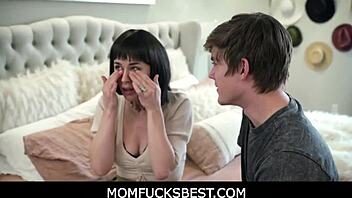 Momfucksbest - a new man of the house - nicole aria