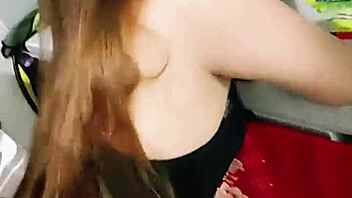 Så vildt at knulle venens kone i køkkenet til vi er tilfredse