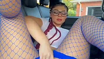 Ass spread pussy play & twerking in my cucking white men shorts!