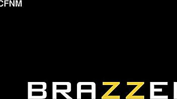 What a fucking foursome with Kira Noir?