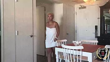 rome major makes oksana's phat ass bounce during sex 😍