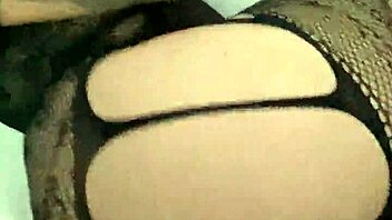 Big Ass Mature Wants Your Cum Now!