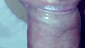 Amateur homemade video with bbw enjoying the day