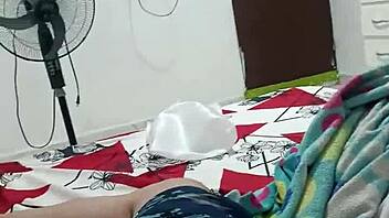 I Masturbate While Wife Gets Nails Done