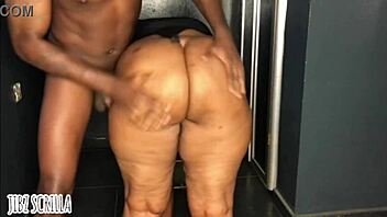 Big ass bbw takes wet cock from behind in doggystyle with royal cocky king