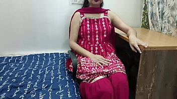 Office Staff Saara Gets Rough Hardcore Fuck for Promotion Full!