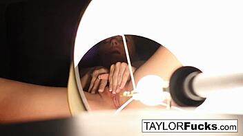 i'm taylor vixen masturbating in my hotel room