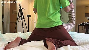 shaggy encounters ts college student in roleplay.