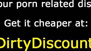 POV kæreste straffer kærestens hårde pik med håndjob og klapslags