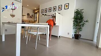 Blonde slut orgasms from blowjob with anal plug and fucking