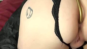 sucking cock and taking it deep with an anal hook in place! 😈