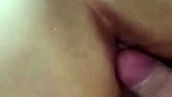 não aguentei o tesão e gozei dentro da namorada do meu amigo gostosa com piercing na buceta creampie