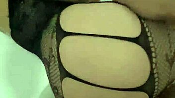 Big Ass Mature Wants Your Cum Now!