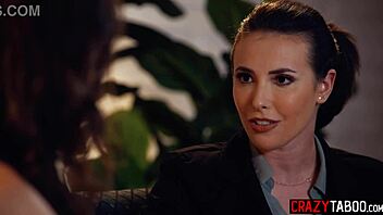 Casey Calvert fucks Victoria Voxxx