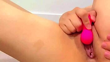 Mature Wife Uses Vibrator For Intense Orgasm In Bichleg Update 2