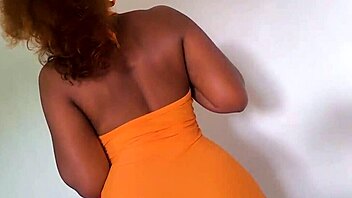 Nilmini Sheron Gives Deep Blowjob at Club