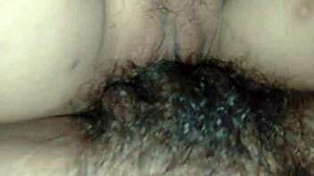 I Gave the Mature Woman with Hairy Pussy an Orgasm in Massage Rooms