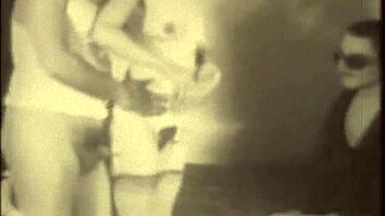 vintage grannies getting wild and horny in retro threesome action! 😍