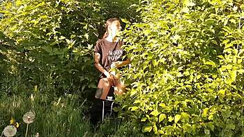 Risky public female masturbation in nature - girls fly orgasm