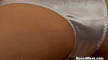 I moan as curvy lesbian massages me to orgasm