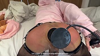 Want to see this shemale's anal gape?