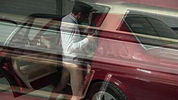 Dude Fucks Woman In Car With Shirt And Tie On!