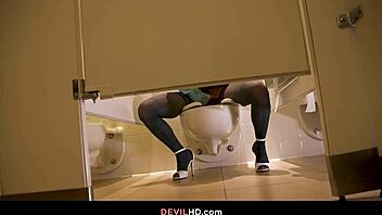 Busty Avy Masturbating?