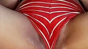 Check out this hot Colombian squirting cum everywhere?