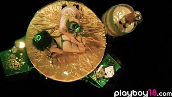 Lesbian babe Bobbi Dean in massage action