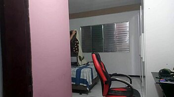 Enteado Pega Madrasta Masturbando O Cuzinho - Intense Anal Whore Action With Latina MILF Handjob And Dirty Fucking