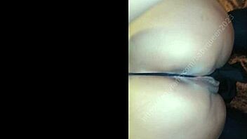 Mikaela estudiante de psicología le encanta que le metan el dedo