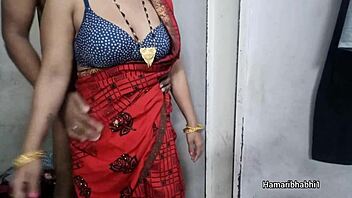 Indian Desi Bhabhi Getting Fucked Hard In Her Saree Outfit