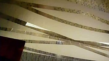 redhead babe washes her tight ass in the bathroom for me 😏