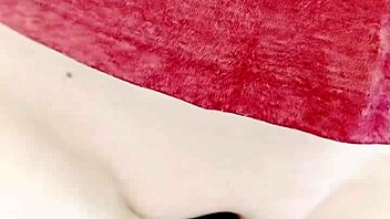 Maturemons Wet Pussy Slides with Cameltoe