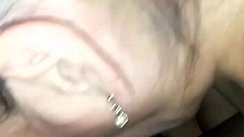 Mature peruvian woman enjoys rough anal