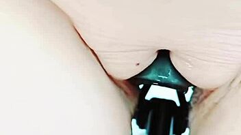 Maturemons Wet Pussy Slides with Cameltoe