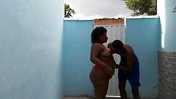 a chubby carioca fucks in the backyard