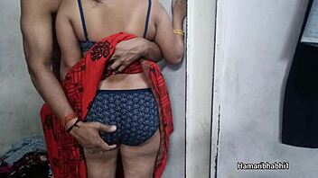 Indian Desi Bhabhi Getting Fucked Hard In Her Saree Outfit