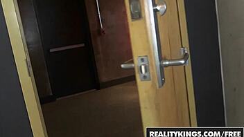 La Noir and Robby Echo Explore Lesbian Cunilingus at Party