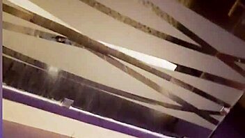 redhead babe washes her tight ass in the bathroom for me 😏