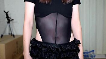 japanese milf in mask play floods with excitement juice