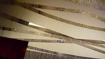 redhead babe washes her tight ass in the bathroom for me 😏