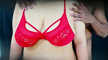 Uh, sexy big boobs aunty got me all hot n bothered