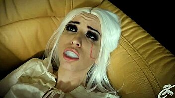 Want endless cum flow in cyberpunk cosplay?