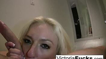 Victoria says, 'Suck my amazing blonde ass'