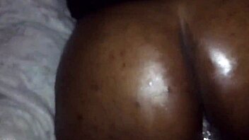 Chocolate BBW shakes her big fat ass.