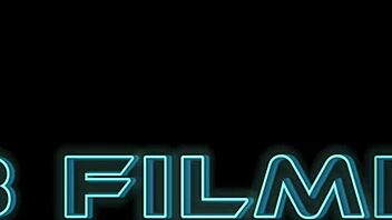 Fodendo Com A Filha Da Vizinha Embaixo Da Coberta